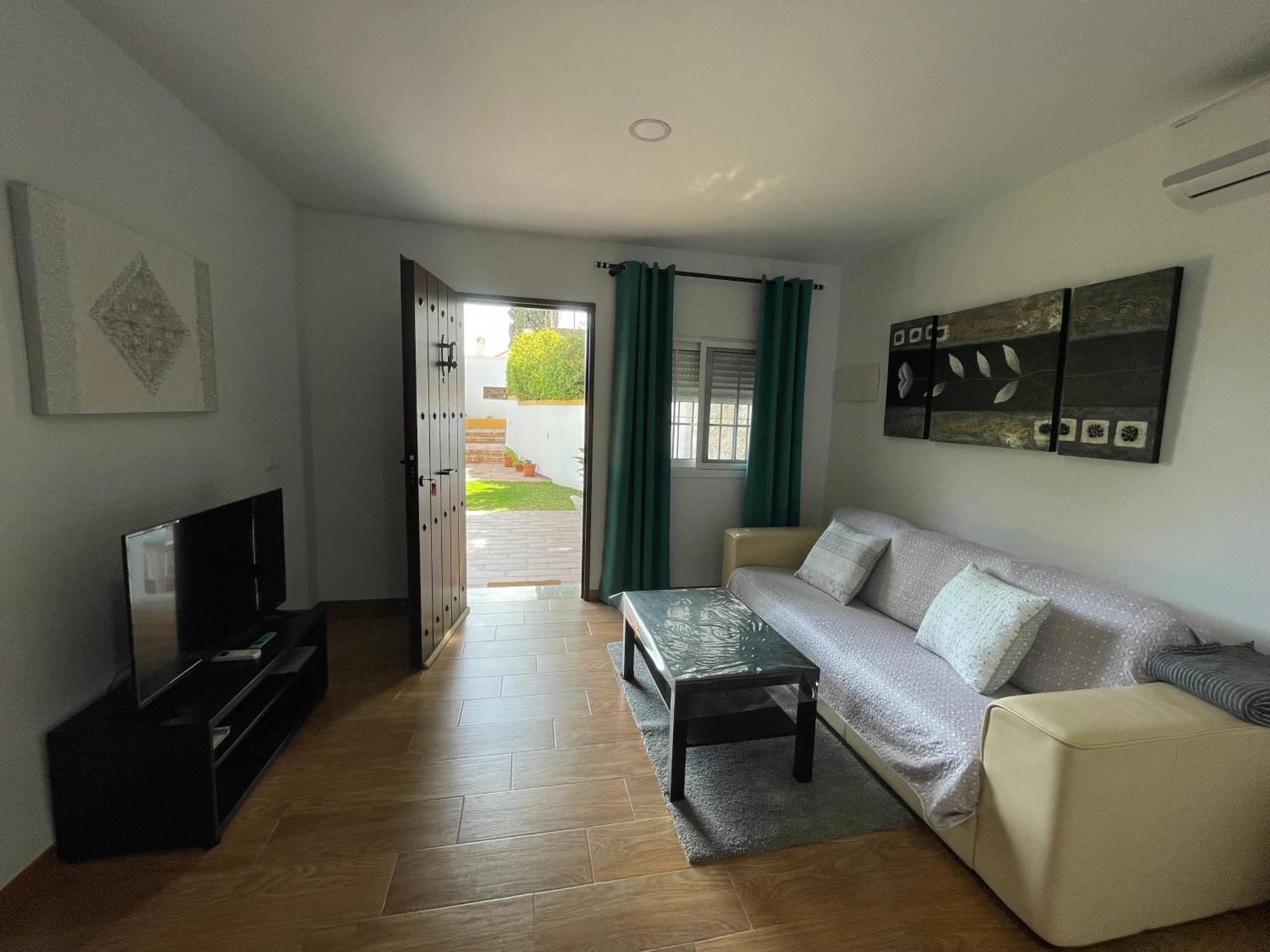 Encantador Apartamento-Centrico-Con Amplio Jardin Torremolinos Kültér fotó